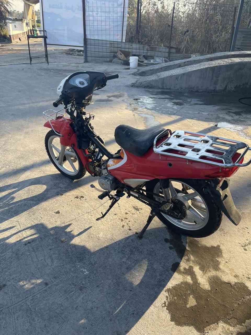 للبيع  دراجه دايلم السعر 275 بيهه مجال بسيط   وهاذه رقمي ***********
