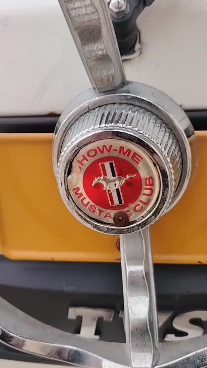 سلام عليكم بيع مستعجل تكتك2023زيرو رقم وسنويه والوحه مكفوله كافاله عامه المكان واسط قضاء الحي رقم ***********
