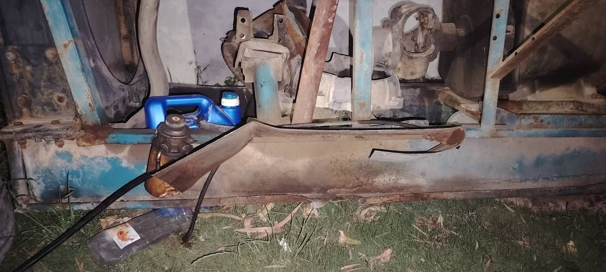 السلام عليكم راس توليد ٣٠ كيفي سنكل مع شاصي وراديتر تفصال وشاصي كاملة شرط الفحص والشغل العنوان ديالى ناحية سراجق.  السعر ٦٠٠ الف وهاذا رقمي ***********
