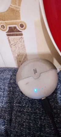 سماعة بلوتوث • حالة جيدة