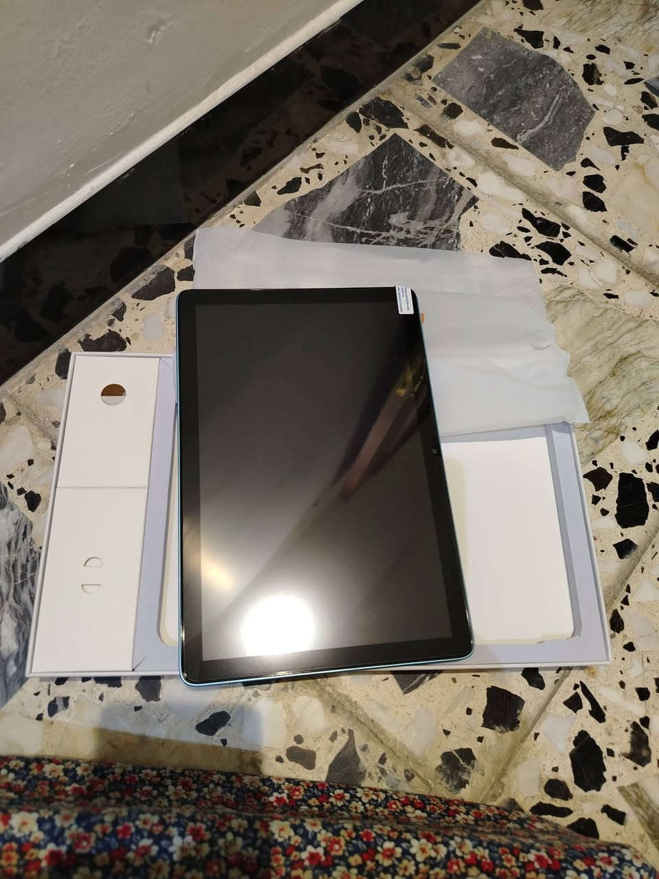 Touch 10 Plus:
الشاشة: 10.1 بوصة IPS
الدقة: 1280 × 800
الذاكرة العشوائية (RAM): 4 جيجابايت
التخزين الداخلي: 64 جيجابايت
البطارية: 6000 ملّي أمبير
الكاميرا الخلفية: 8 ميجابكسل
الكاميرا الأمامية: 2 ميجابكسل
السعر ١٥٠ وبي مجال 
بغداد حي العامل الاتصال ***********
***********
