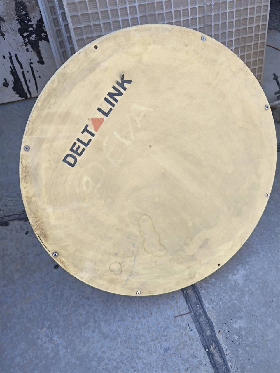 للبيع دشات متنوعه باسعار مناسبة
انتي نويز 26 عدد 2
هايبر لنك 32 عدد 1
دش 31 دي بي جديد مال green عدد 1
912 عدد 4 قطع 
للتواصل ***********
