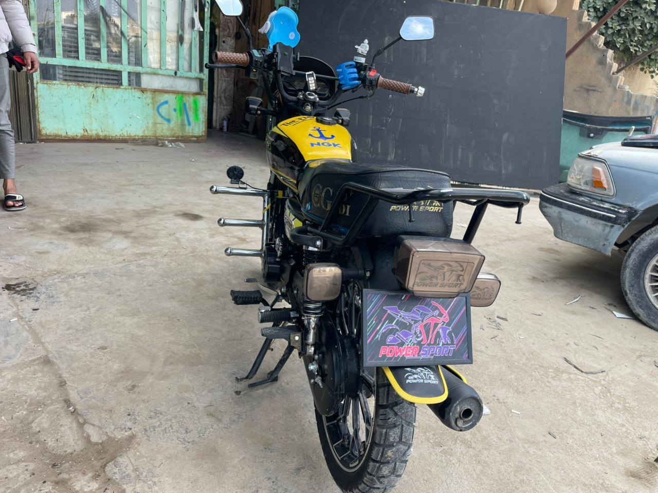 للبيع 🌿
دراجه ايراني باور سبورت 👑
محرك 200  
موديل 25 
الدراجه نضافه فول 
ماشيه 20 الف
مكانه الرمادي التأميم  
السعر 900 وبيه مجال حك الجيه الدراجه صار 4اشهر من شديته 
للتواصل ***********

