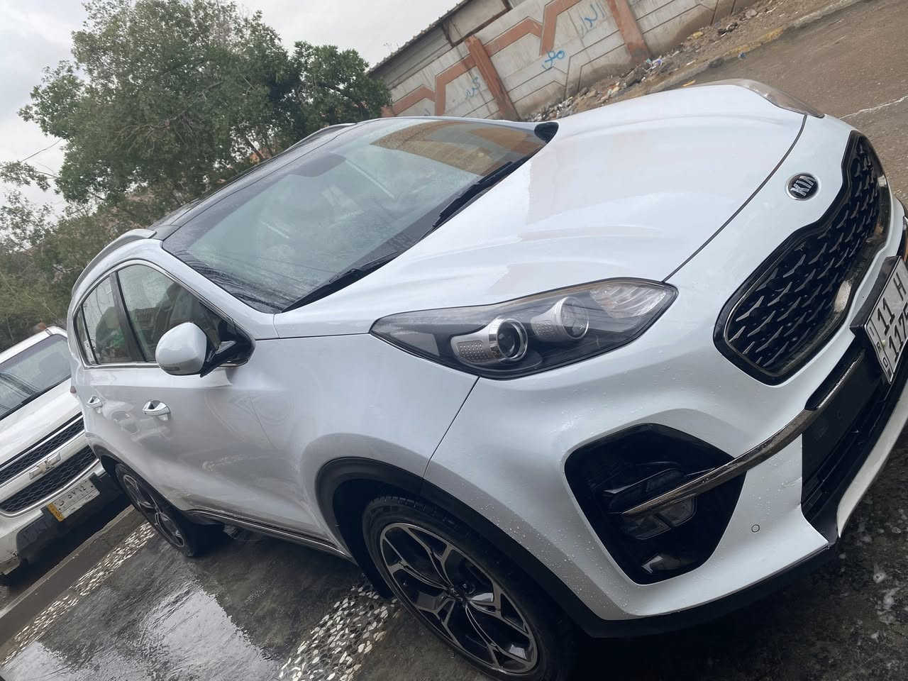 السلام عليكم
سيورتج 2021جيتي لاين فول مواصفات 
كفالة عامة عدا بارد بصيط جدا وجديدة بمعنى الكلمة 
رقم بغداد الانكليزي وبأسمي 
رقم ***********
السعر 21500$
