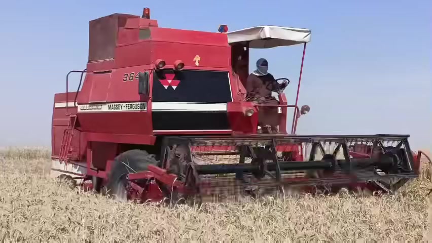 السلام عليكم
حاصده فوركسن موديل 91 
رقم نينوى  
سنويه جديده 
شرط التحويل  
محافظه نينوى قضاء تلكيف 
السعر الاتصال على الرقم ***********
