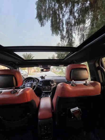 الموديل : 2021 . (خليجي) . 
المحرك : V6.  3.6L .
العداد :   73     كم
* المواصفات :
* نسخة ال 80th Anniversary 
* رادار امامي مع مانع تصادم . 
* اصطفاف ألي ( اوتوپارك ) . 
* تحذير الخروج عن المسار . 
* نقطة عمياء .
* دفع رباعي 4x4 . 
* فرش المقاعد من الجلد . 
* المقاعد الأمامية تبريد . 
* صفي المقاعد الأمامية كهربائية .
* ذاكرة لحفظ وضعيات الجلوس . 
* المقاعد الأمامية مع تدفئة . 
* المقاعد الخلفية مع تدفئة . 
* ويل قياس 20 انج .
* مقود السائق كهربائي . 
* تدفئة ستيرن . 
* سقف بانوراما .
* شاشه كبيرة 8.4 انج .
* نظام الخرائط (GPS) . 
* نظام خاص للطرق الوعرة . 
* المصابيح الأمامية زنون . 
* المصابيح الأمامية مع LED لايت . 
* كشافات الضباب زنون . 
* تشغيل عن بعد .
* صندوق كهربائي .
*  حساسات أمامية . 
*  حساسات خلفية .
* كاميرا خلفية .
* بخاخ ماء لتنظيف المصابيح الامامية .
* مرايا بخاصية التعتيم الذاتي . 
* مرايا جانبية قابلة للطي كهربائيا. 
* بلوتوث تلفون . 
* محدد سرعة . 
* نظام تشغيل واطفاء اوتماتيكي للمحرك للتوفير من صرف الوقود . ( Auto Start System ) .
* نظام بريك اوتماتيكي ( Auto Break System ) .
السعر 405 $ و بيها مجال 
مكاني الموصل حي الزهور دورة العبادي 
ارقامي بيها واتساب
***********
*********** موصل
