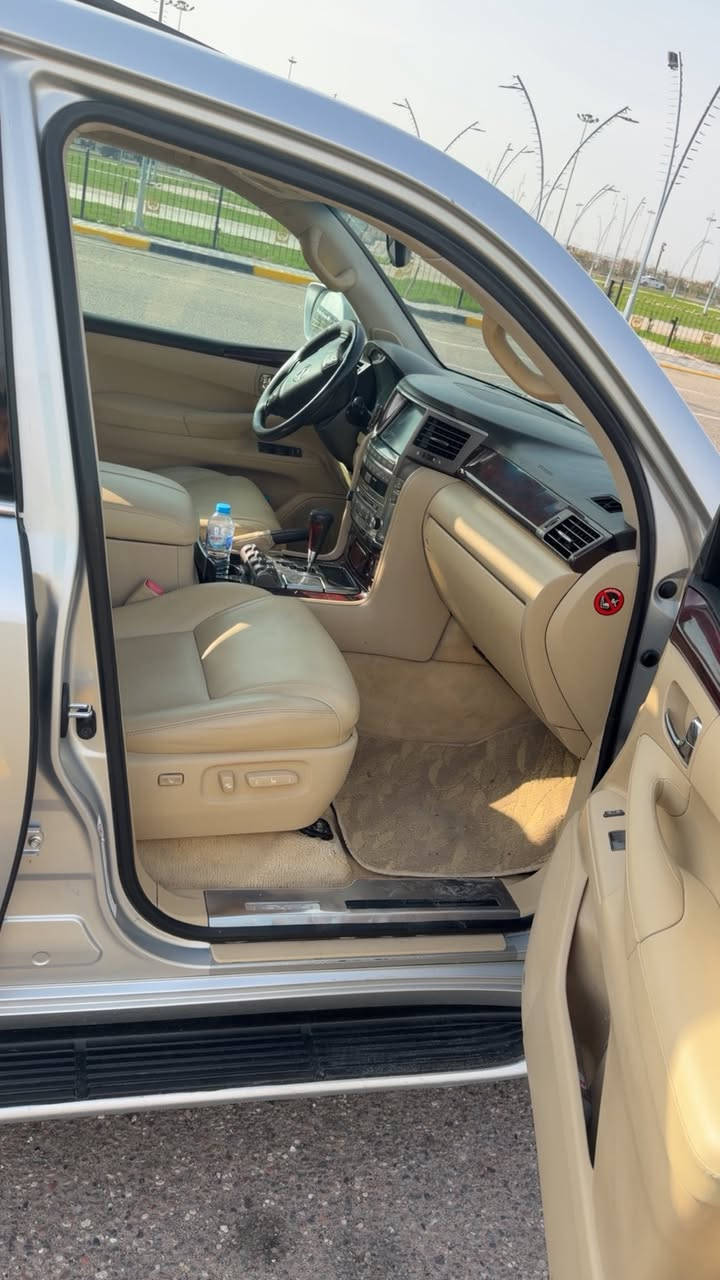 السلام عليكم
اكزز مديل 2011
رقم اربيل
كفاله عامه
مكينه كير حداديه تخم تاير 
كله كفاله
العنوان البصره 
بيع او مراوس 
السعر
335 
الهاتف 

***********
