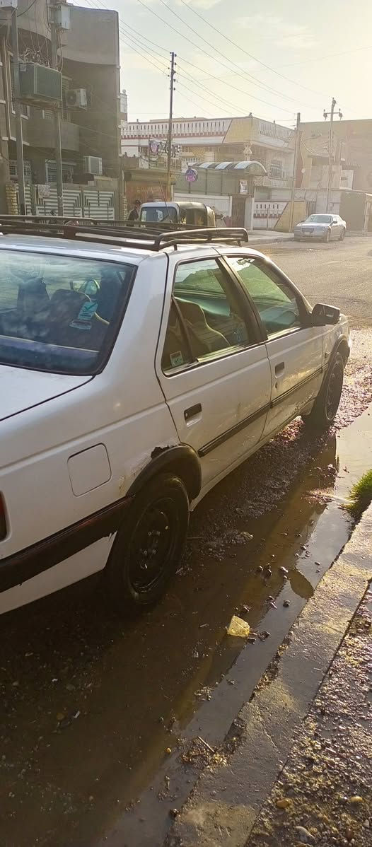 السلام عليكم  بيجو خصوص روى بغداد  الاماني السيارة جاهز برغي مانقصه محرك وكير مكفوله شواصي مكفوله  مديل، 2010 تبريد شغال  سنتر لوك شغال  ، سعر  28بيه مجال  شي بسيط  *********** بيه واساب
