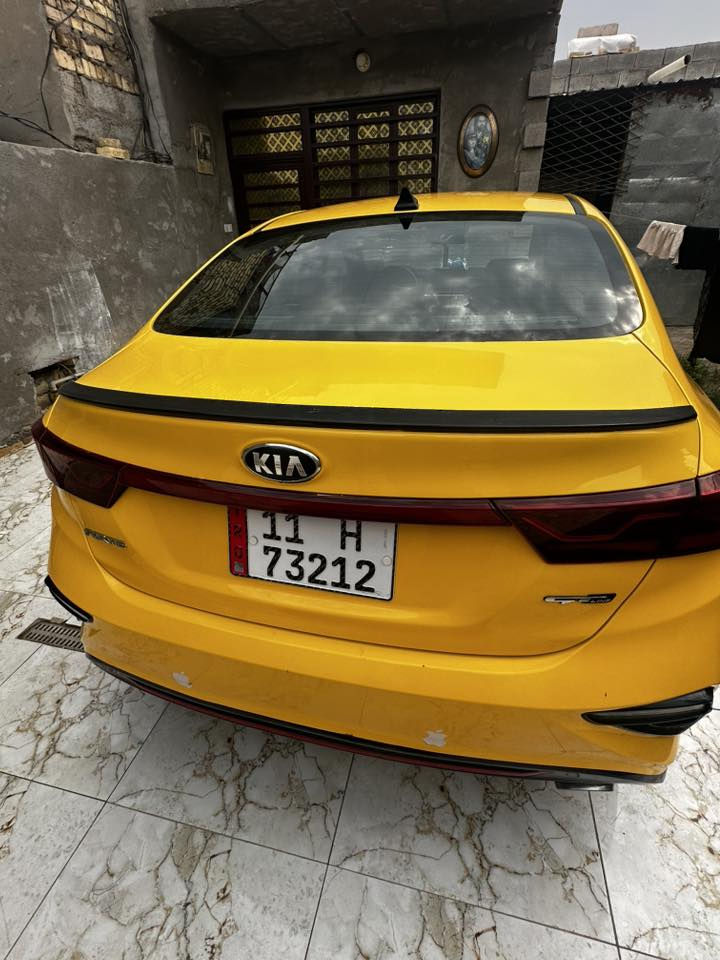 كيا فورتي وارد أمريكي جيتي لاين اعلى فئه بصمه تشغيل وابواب   حادث جاملغ وبنيد بدون دواخل ولا شاصي السيارة ليبل واحد بدون تبديل صور الحادث بلمنشور 
محرك دوش 2000
موديل 20 
السعر 148
***********
