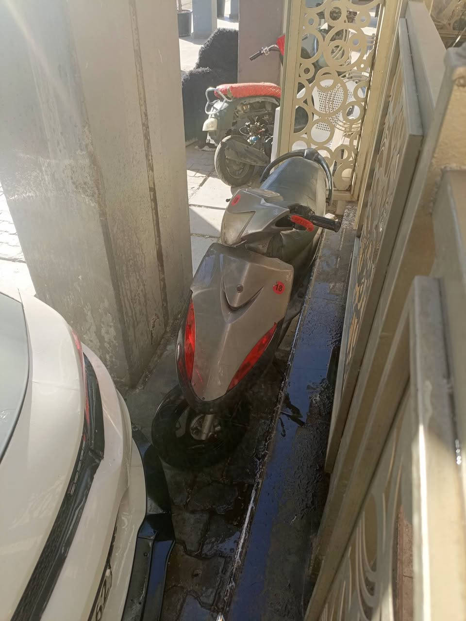 السلام عليكم ماكس عدله دراجه شغاله سلف هندر محرك ناعم لاتبخير ولا تنقيص شلعه معدل حلو يرادلهه ترتيب كهربائيات وباتري ظعيف السعر 350 وبيهه مجال مكاني شارع حيفا ***********
