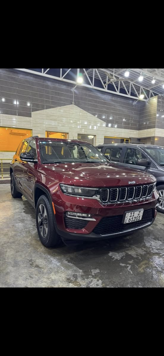 جيب 2024 هايبرد❤️
بيع او مرواس
‏ Grand Cherokee limited 4Xe 2024 2.0T

  فول مواصفات ماشيه 17mi
رقم بغداد باسمي

🟫 حجم المحرك ٢٠٠٠ تيربو جارج ٣٧٥ حصان مع محرك الكهرباء اسرع من الهيمي

نظام الشحن : الشحنة الوحدة تمشيك 50 كيلو بدون بانزين نهائيا يعني بالداخل متحتاج بانزين بس اشحن كهرباء  

  محرك تيربو + هايبرد + بلك ان🔌

صور امريكا موجوده  بالمنشور شرط بدون دواخل لا لغد ولا شاصي

🔴 2 ثنين شاشات

🔴 حساسات خلفية

🔴 ‏‎حساسات جانبيه بالمري

🔴 خمسة راكب 

🔴 رادار 360 درجة 

🔴  تحديد مسار   

🔴  تبريد قطعتين 

🔴خمس انضمة قيادة 

🔴 بانوراما 

🔴 دفع رباعي. 

🔴 كير ماوس مع وضعيات القياده المختلفه للجبال والطرق الوعره والرمال والطين

🔴 شفتات ستيرن 

🔴 هاند بريك بصمه 

🔴 ️مقود جلد + تدفئة 

🔴 شفتات ستيرن

مواصفات 

1️⃣ لايتات لد 

2️⃣ هيترات في الكشن 

3️⃣ شاشات دجتل شاشه كبيرة مع نفكيشن GPS بدون نت 

4️⃣ كراسي خزن ميموري  

5️⃣ سستم صوت ALPINEو دمام خلفي بلادي 

6️⃣ تشغيل عن بعد

7️⃣ نظام محاكاة العجلة الذكي 

8️⃣ نظام ملاحة 

9️⃣ نظام قيادة ذاتية بريك امامي خلفي اوتو (توقف ذاتي عند السهو)     

🔟 السعر310$

البياع بغداد

للاستفسار : *********** د.سجاد
موجود وتساب
