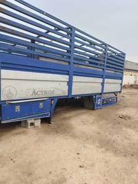 بدي للبيع طول 7.35 عرض 2.57 ارتفاع 2.40 07738232251