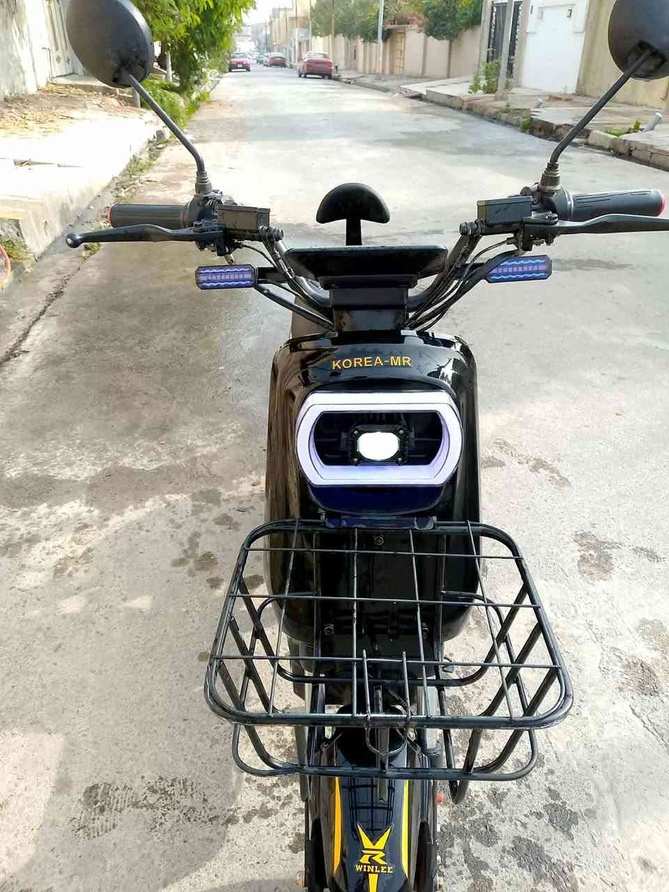 ماطور شحن للبيع
كامل مكمل كلشي ما يعوزه 

من شركة كوريا MR

اللون اسود ، R8 

شغال كله 

السعر 460 وبي مجال 

التواصل ***********
