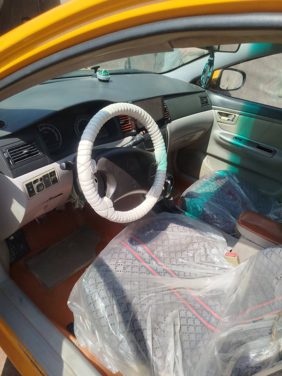 السلام عليكم سياره للبيع سعر نظيفه تبريد ثلج حداديه جديده سياره نظيفه جير مكينه جدد سياره باسمي السعر 45 بيها مجال مكان ديواني قضاء الشاميه ***********
