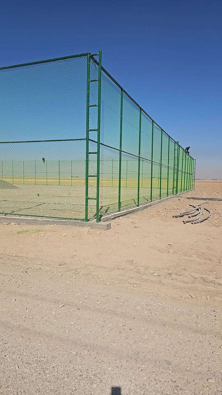السلام عليكم 
نعلنً ليكم شد وصيانه الملاعب في لعاصمه بغداد في أيادي عراقيه ومتابعه لمهندس 
فقط عليك الاتصال *********** 
أو لتواصل واتساب  ***********
