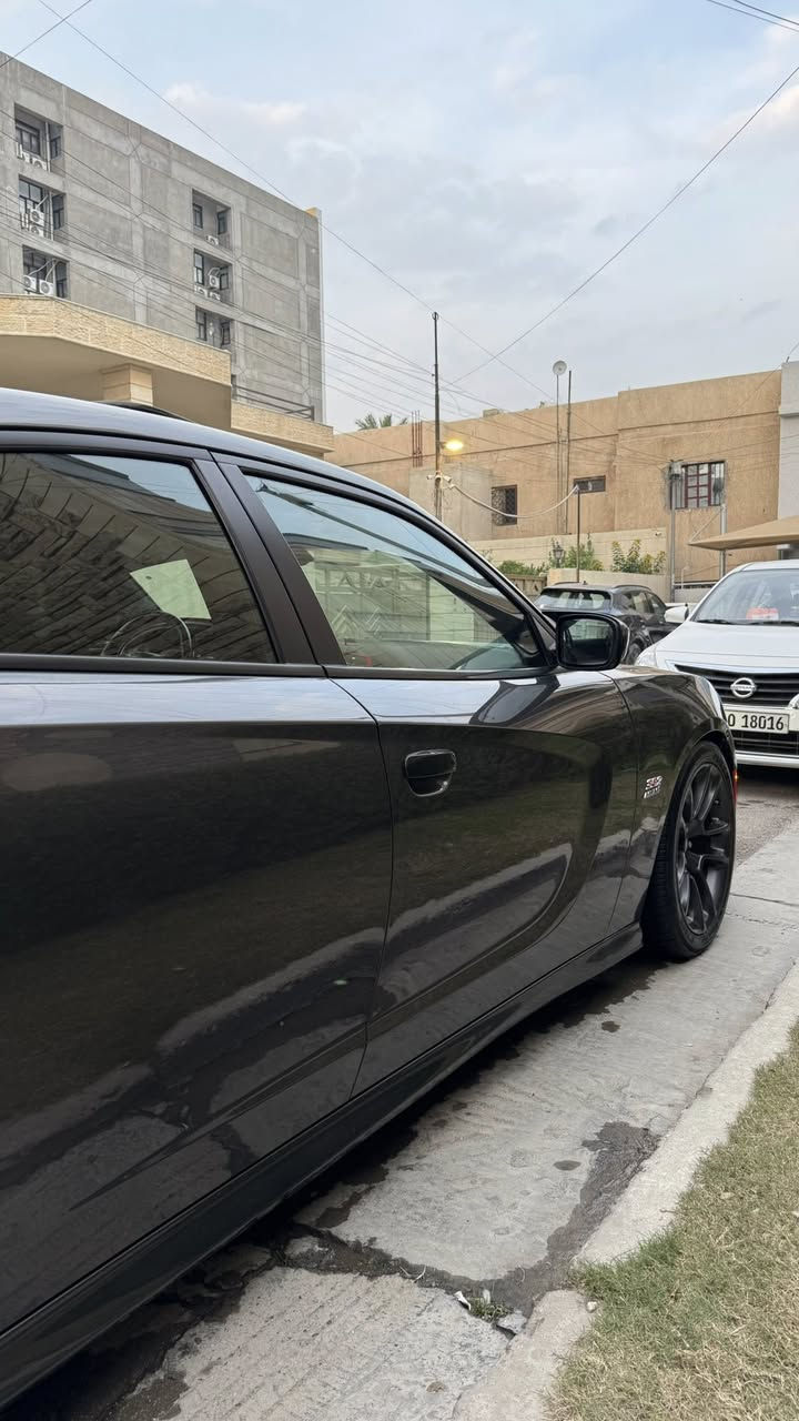 السلام عليكم 
المميزة للبيع🔥
جارجر سكات باك موديل 2022 محرك 6400 اصل وبالسنوية فول فول مواصفات اعلى شي بالدوج عدى الرادار الامامي شنو ابالك بيها 
للبيع او المراوس بشي اقل جارجر او اوباما او كامري 
  السيارة سلايد فتحة ، كشنات كنتارا وتدفئة وتبريد وخزن مقاعد ، ونقاط عمياء عدى الرادار الامامي 
السيارة ماشية 30 الف وبالعراق ماشية تقريبا 13
…………………………………………………………………………
السيارة جديدة جدا ومابيها نقص اي برغي وجاهزة على اخر حباية 
السيارة بيها قطعتين صبغ فقط (بدون شواصي) جاملغ وبنيد وبيها بارد بسيط 
……….
السيارة مزودة
عليها منظومة ميثانول جديدة AEM STAGE 3 جديدة
وعليها داون بايب vortex يم علي الوادي 
وعليها زرع بوابات اكزوز وslp ودبات سود كلهم يم علي الوادي
وحلوك اكزوز 5 انج
ومنظومة لايت led 
بلكات ريسنك 
وهواية امور نسيت اذكرهن 
وعليها ادامة كاملة من كل شي
السيارة مبرمجة برمجة سيفتي ومفتوح عقلها فتح رسمي يم مصطفى ايكل 🦅 والسيارة صاروخ وكاملة من كل شي 
سنوية جديدة وباسمي وهزة جديدة تحويل ثاني يوم
لتفاصيل اكثر رقم التواصل *********** موجود اتصال وواتساب ومكان السيارة بغداد
