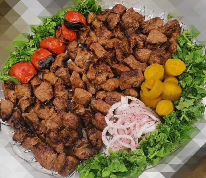 أشهى المشاوي يمنا تلكاها 😉❤️
كباب لحم 🔥
كباب دجاج🔥
تكه دجاج  كباب بيذنجان 
تكه لحم غنم 🔥
معلاك  🔥
اجنحة 
الحم عراقي 100‎%‎ 🥩✅
الطعم يحكم و انت تأمر ❤️

#العنوان شارع 40، مدخل شارع القيادة، مقابل مصرف التنمية
رقم الهاتف ***********

