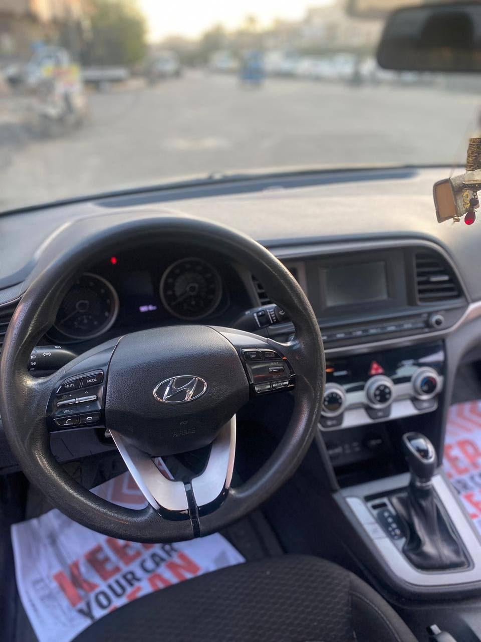 السلام عليكم من رخصه الادمن النترا 19 رصاصي اربيل ماشيه 55 الف امريكي الحادث موضح بالصور البنيد جارد وبقيه السيارة نضيفه  السعر 125 اللاتصال ***********
