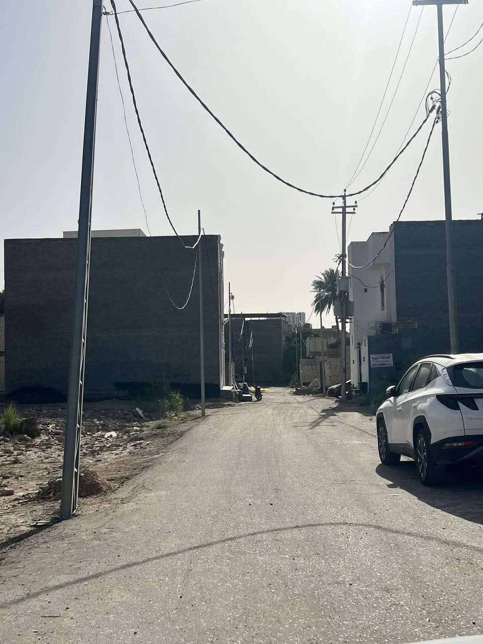 قطعه 130 متر شارع سيدة زينب مقابيل فندق البارون عمود ٦٥ خدمات كامله تبليط مجاري كهرباء ماء طابو زراعي سند ٢٥ القطعه بسمي ***********
***********
