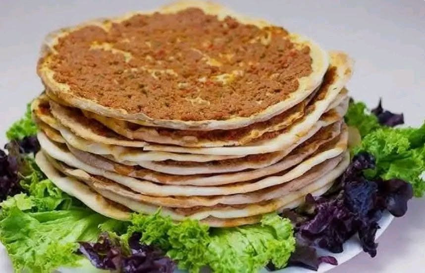 بسم الله وعلى بركة الله تجدد العرض من جديد 
من مطعم لحم بعجين وبيتزا غسان متوفرة العروض بكافة افرع المطعم

 💯العرض الاول٢٥ قطعه لحم بعجين صغير فقط بى ١٠٠٠٠

💯العرض الثاني ١٢ قطعه لحم بعجين+قطعه بيتزا فقط ب١٠٠٠٠

1{ الفرع الاول موصل الدواسه سابقا قرب عمارة القدس 
2{الفرع الثاني حي السماح الاولى قرب جوري ماركت
3{الفرع الثالث حي القدس مدخل القدس من جهة سايدين اربيل 
4{الفرع الرابع الموصل جديد قرب بدالة ابي تمام 
✨ 
انحبكم وبنقدّر ثقتكم بينا دايمًا ❤️
وجودكم ودعمكم هو اللي مكمّلنا، ونتشرف بخدمتكم في أي وقت 🤍
ومستعدون لتجهيز كافة الحفلات والمناسبات 
للاستفسار والحجز يرجى الانتصال على الارقم او واتساب 
***********

التوصيل كافة مناطق الجانب الايسر ٢٠٠٠
التوصيل كافة مناطق الجانب الايمن ٣٠٠٠
