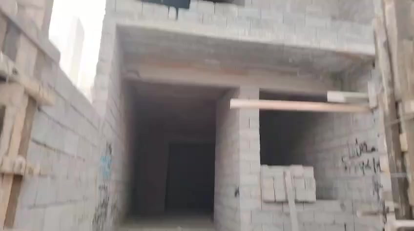 دار 100قاطين هيكل للبيع تحت انشاء تاخد مفتاح كامل بناء صفر تاخد مفتاح موقع راقي خلف حلويات حلواني مقاطعه 49دار رقم ليث طابو ***********
