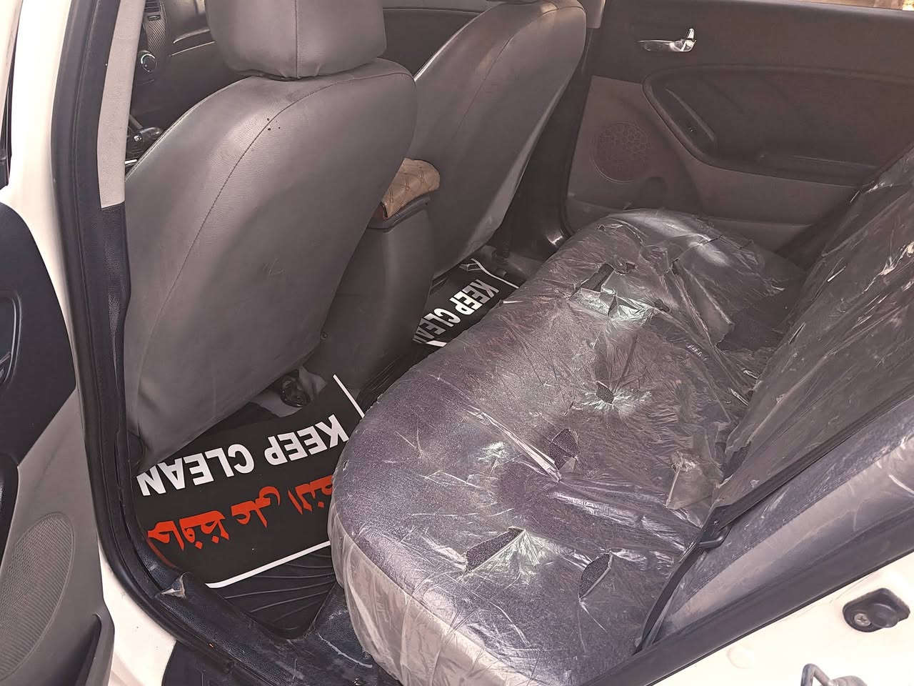 السلام عليكم فورتي موديل 14مكفوله سيارة جديدة جاهزه السعر 97 مكان بغداد الشعب رقم الهاتف *********** اتصل ما متواجد خاص
