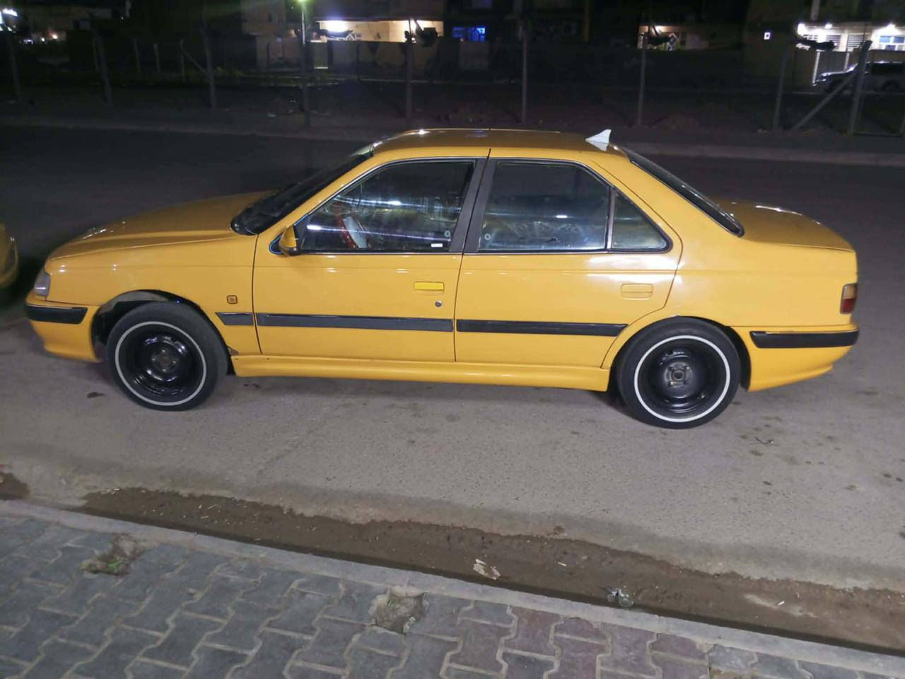 بيجو باس 2015
سيارة مكفولة جاهزة من كلشي مراوس ب بريجو فقط
مكان بغداد 
الرقم ***********
