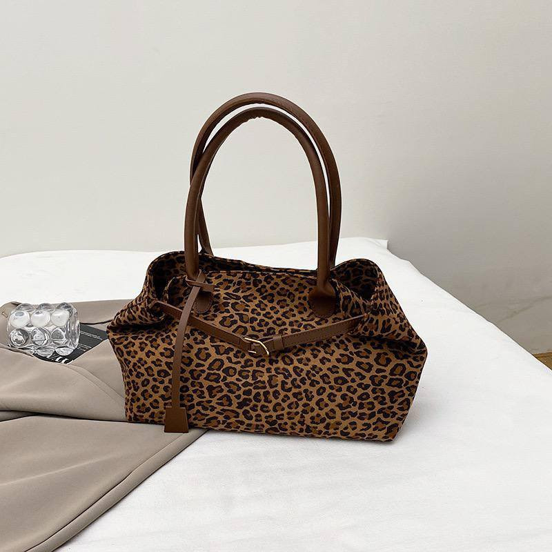 تريد شلعة تريد كمية تريد مفرد كولة موجود وكلمن سعرة


**إذا كنت صاحب هذا الإعلان وتريد حذفه لأي سبب، رجاءا أرسل رسالة إلى الدعم الفني**