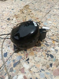 عندي هذا ماطور ثلاجه اصلي شغال للبيع ‭٠٧٧٥ ٣١٠ ٢٢٤٥‬