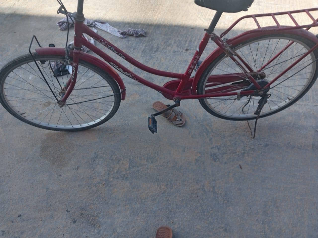 سلام عليكم بايسكل بناتي للبيع سعره 70الف وبي مجال الأتصال على هذا الرقم ***********
