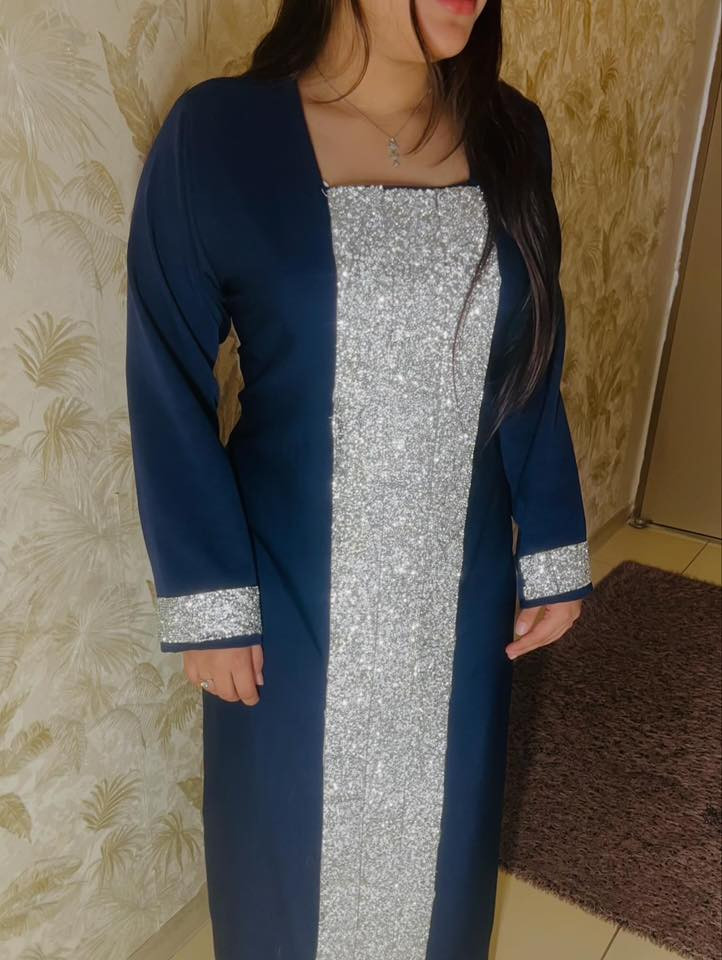 السلام عليكم خياطه في بسماية وهذا شي بسيط ونموذج عن شغلي  اشتغل فساتين ومخاور ودشاديش ونزلات مال سرير
***********واتساب
b.nx_9 حساب الانستا
