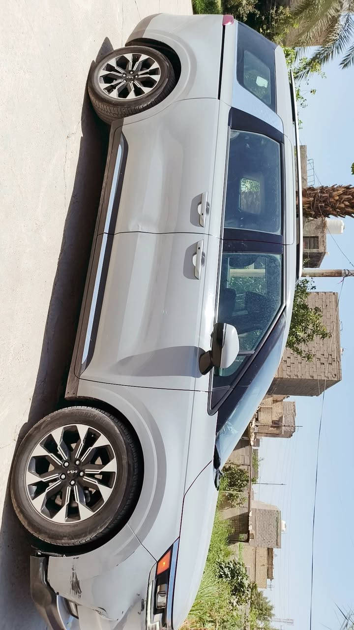 ياالله ياالله ❤
السلام عليكم للبيع سياره كيا سيدونا ؟ 
موديل 2022 سياره حلوه ونضيفه ؟ 
مكفوله من محرك وكير وكشر بيه فقط حادث بل صندوك بسيطه ؟ 
سياره بسمي؟ 
تخم تاير اصلي مبدل قبل 5ايام ؟ 
سياره كله حساسات بيبان كهرباءيات ؟
سياره 7 راكب لون داخل اسود ؟ 
رقم تليفون *********** لاستفسار ؟ 
السعر 245$ وبيه مجال ؟ 
مكان بغداد الزعفرانية ؟ 
وكل هلا بيكم .
