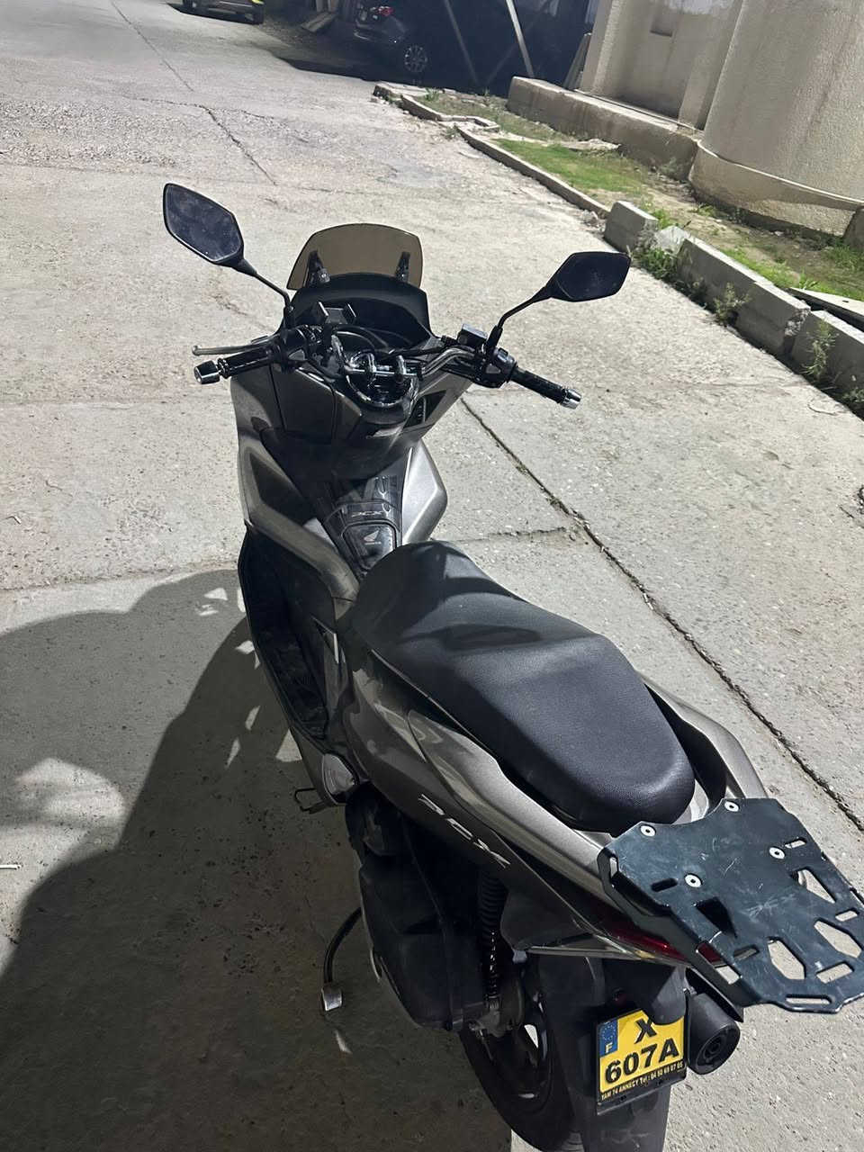 سلام عليكم دراجة Pcx جيل الثالث ياباني نظيفة جدآ شلعه معدله حساسات كهربائي كله شغال  جيب فيتر وتعال افحص سعر18 ورقه وبيهة مجال بسيط دراجة بحاله الوكاله 
عنوان مدينه الصدر  *********** للاتصال ع الرقم مكلف بالنشر
