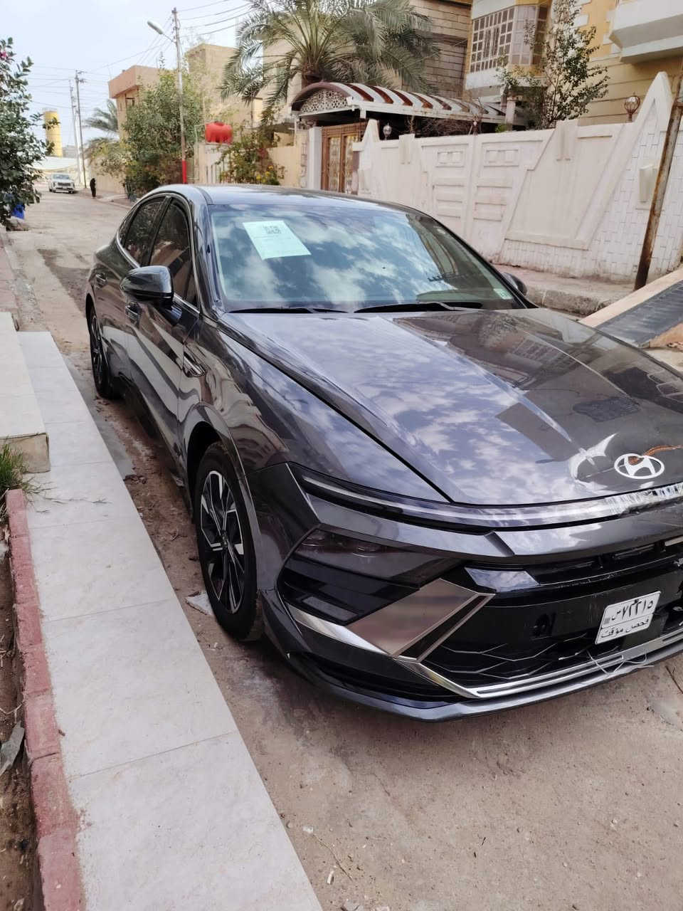 هيونداي سوناتا موديل 2024sel سياره جديده كلش ماشيه9000فقط حادثه فقط دعاميه وطخه بلبند  السياره حره بدون رقم تترقم كل المحافظات موصفاته ستيرن شفتات تدفئه ايرباكات كله سليمه كشنات حساسات رادارات دواخل ابيض السعر   185$

***********
