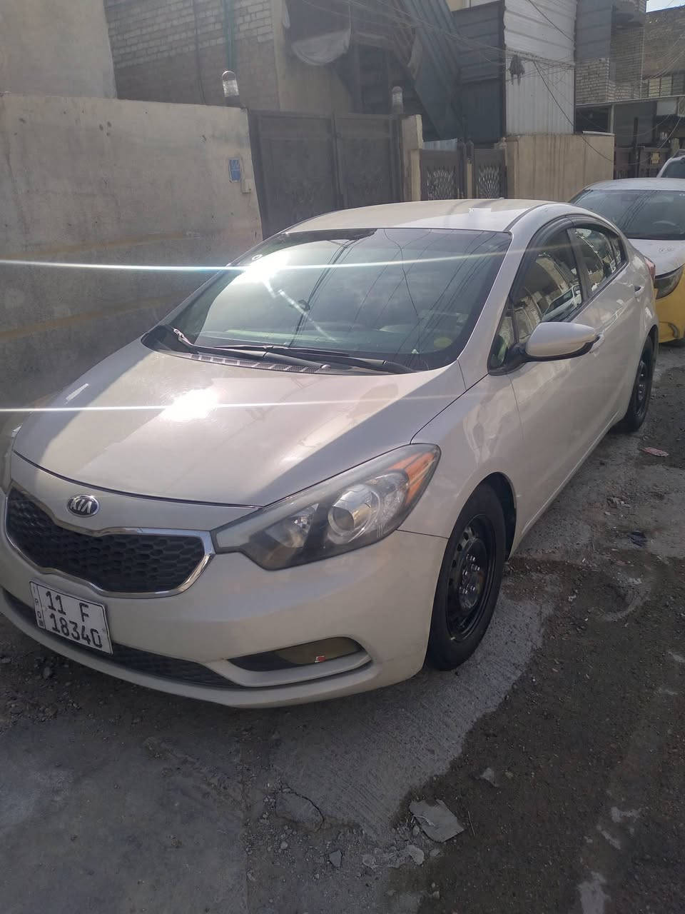 سياره فورتي للبيع موديل ٢٠١٥ مقفولة من الضربه والصبغ السعر ١١٥بيها مجال الرقم ***********
