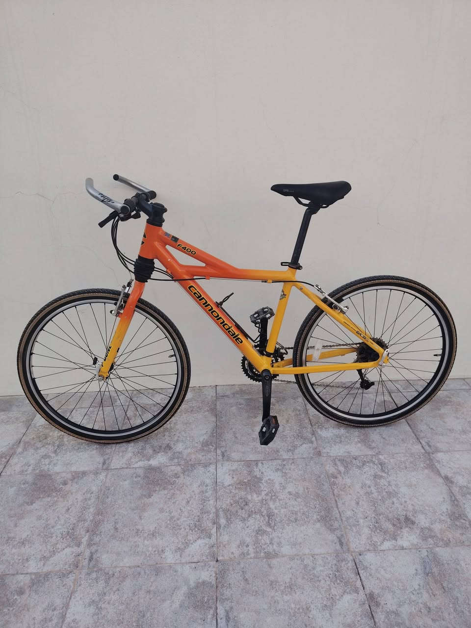 موصل //  المجموعة 

بايك #جبلي امريكي مختوم  USA🇺🇲 

أسم الدراجة : 🇺🇲 Cannondale

الحالة : مستخدم شي قليل نظافة 100٪
الحجم :  26
الفئه : دراجة الطرق الجبلية  
المعدن : المنيوم 
نوع الاطارات : كتان  
عدد السرعات سبيد :  9*3
نوع السستم  : شيمانو #ديور XT 
ويالة  :  طبقتين المنيوم
الدبل الأمامي  :  سلس جدا 
* الدراجة كلها ختم الوكالة

السعر   265  ألف 

للتواصل ع الخاص أو واتس /***********

