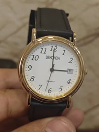 ساعه ماركه سيكوندا ياباني كوارتز جديد بالعلبه سعر 35 الف للاستفسار وات...