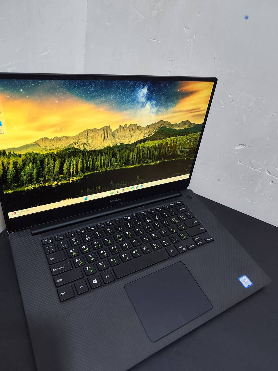DELL XPS 15  9570  i78750H
2.2GHz
RAM 8
SSD 512
NVDIA Geforec GTX 1050 Ti 4GB
15.6 inch screen
سعر 550الف


**إذا كنت صاحب هذا الإعلان وتريد حذفه لأي سبب، رجاءا أرسل رسالة إلى الدعم الفني**