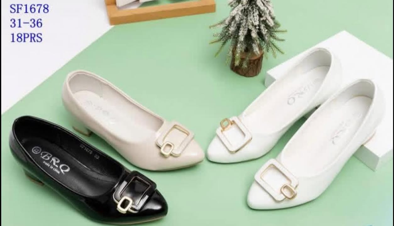 احذية بناتي جديد كميات قليله جملة فقط*********** واتساب
