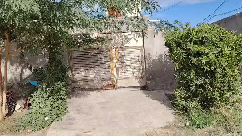 السلام عليكم بيت إصلاح زراعي بحي العسكري شارع سيد احمد مساحه 150بناء متكامل ركن 
سعر مناسب


**إذا كنت صاحب هذا الإعلان وتريد حذفه لأي سبب، رجاءا أرسل رسالة إلى الدعم الفني**