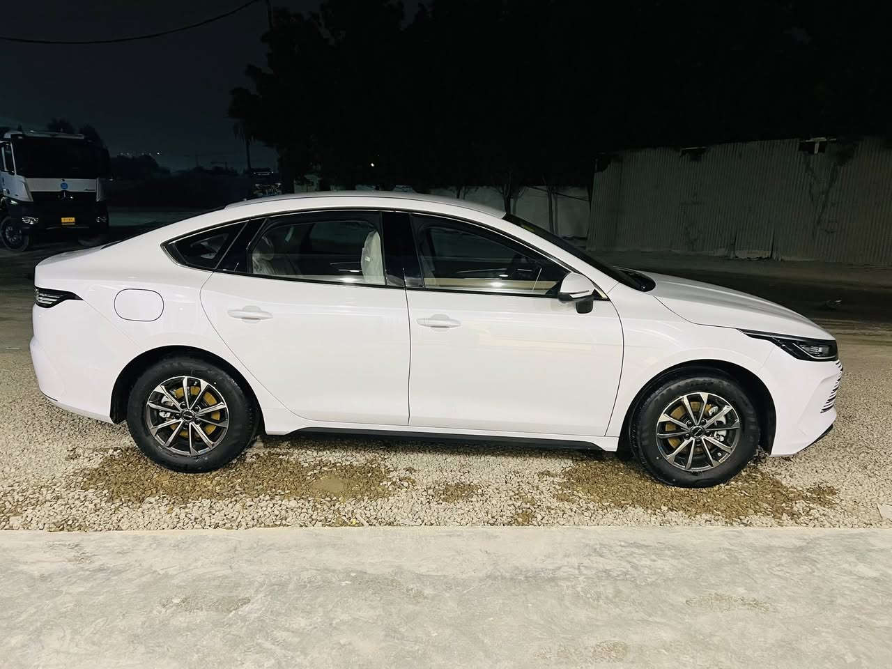 سلام عليكم
دستروير زيرو وكفاله عامه 
السياره خير من الله وشحنها كلش ممتاز 
وكل 20 يوم يلا افكر اديرلها بانزين ب15 الف 
سياره نظيفه ومرتبه الله شاهد رايد ابيعها لان مستعجل ع بيعتها 
السعر 18 ونص 

ورجاءً لحد يكسر بحلال العالم والشراي كل الهلا بي وع راسي


**إذا كنت صاحب هذا الإعلان وتريد حذفه لأي سبب، رجاءا أرسل رسالة إلى الدعم الفني**