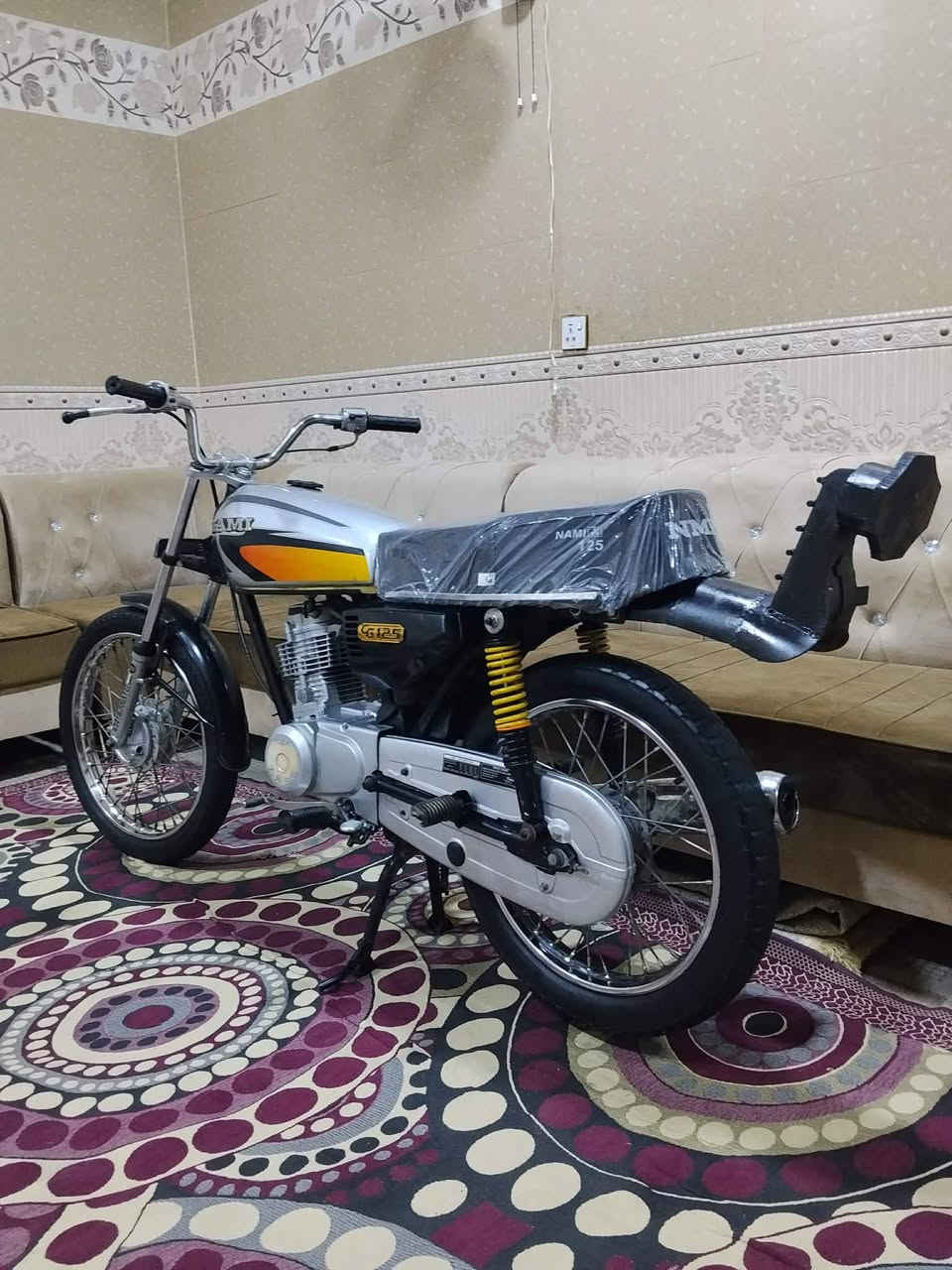 سلام 👋عليكم دراجه يراني للبيع كلك معمرهه على ايدي مكفوله من سرقه درجه حلوه ما نقصه شي لا دخن ولا تنقص
مكان كربلاء  سعر ستفسار خاص شراي تصل ***********
