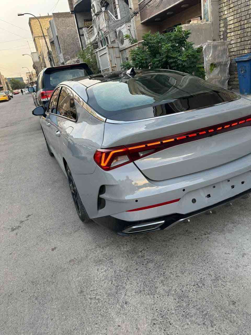 K5 2022 GT-LINE
حادثها بچم بدون دواخل 
محرك 1.6 تيربو
ماشية 73الف ميل
رقم بغداد دولي /شرط وكاله وتحويل 
عليها بوليش ونانو سيراميك يم MFR
فول مواصفات GT-LINE
بصمة تشغيل + بصمة ابواب
رادار امامي وخلفي وجانبي
حساسات 360 درجة
شاشة كبيرة + كاميرا خلفية
APPLE CAR PLAY
بانوراما
مصابيح امامية وخلفية LED
شحن لاسلكلي
مثبت سرعة + تحديد مسار
شباب السيارة كاملة وبدون اي نقص
مكاني الموصل - ناحيه زمار 

***********
السعر 175 بيها مجال بسيط تلعفر, نينوى
