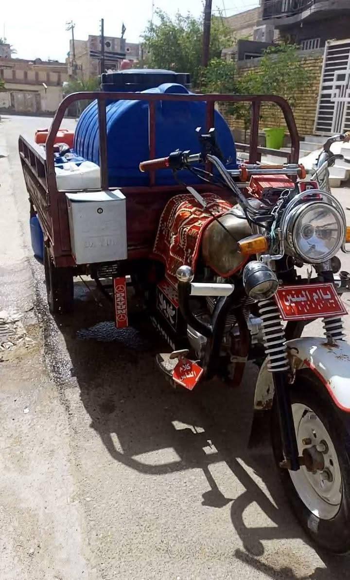 ستوته للبيع محركها مديل 24ما مفتوح وشاصيها مديل 12 كهربائيات كلها شغاله سلف دبل اشاره عالي ناصي بك لايت. كله جديد عوزها بس ترتيب للبدي  سعر 1250 بيها مجال بسيط.  ***********
