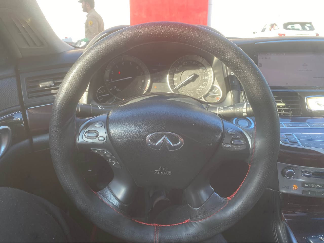 السلام عليكم 
انفنتي ام٣٧
موديل٢٠١٣
السيارة مصبوغة عام اثر جراد ويراد الة بولش 
 تحكم ستيرن
كشنات امامي تدفئة وتبريد
ستيرن تدفئة
شاشة أندرويد 
ويل مال z هاذ سعرة ١٠ اوراق 
مغلفة قمارة وبنيد اسودّ للجمالية 
٤ وضعيات قيادة
خزن ميموري ٢ وضعيات للكشن
سلايت 
٦ سلندر 
٣٧٠٠ مكينة
داخل مدوشم جديد 
لون نفطي 
ماشية١٣٠ 
حادثة قبق الجنطة واالجاملغ الخلفي جة السايق 
هزة جديدة
السعر١٠٥ 
رقمي*********** بغداد, العراق
