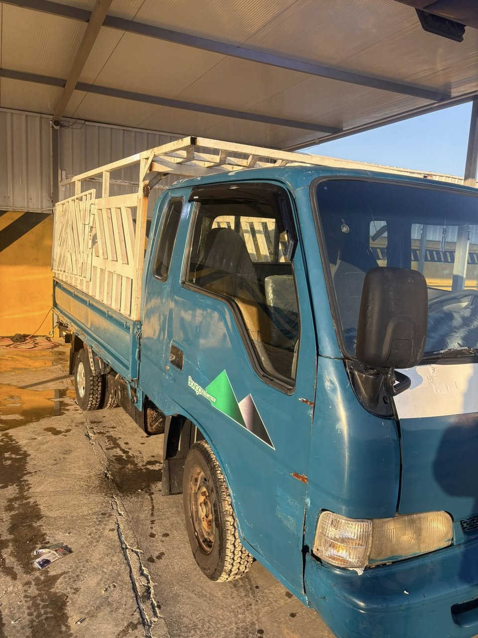 سلام عليكم كيا فونتيرة موديل 97 سياره نضيفة كدامكم مكينة جديدة صارلهة 20 يوم مشتغله كير مكفول اكسن مكفول سيارة كلش نضيفة رقم انكليزي سنويه لل27 بأسمي شرط التحويل السعر 60وبيه مجال قليل حك الجيه مكاني بغداد المعامل السياحي ***********
