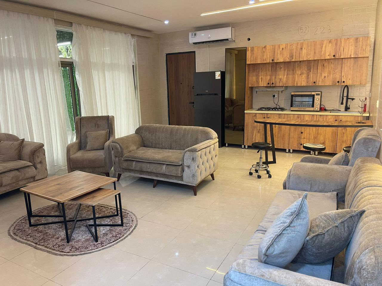 السلام عليكم  📍 بغداد الدوره بعيثه 
يتوفر لدينا حجز مزرعه طيلة ايام الاسبوع 🌴
علماً ان مزرعه موثقه بتطبيق اجرلي
⭕️ يوجد لدينا نظام شفتات 🔴وماء حار نضام شتائي
-يبدا الشفت النهاري من الساعة 8 صباحا الى الساعه 6 مساءاً
-يبدا الشفت المسائي من الساعة 8 مساءاً الى الساعة 7 صباحاً
📍للحجز و الاستفسار يرجى الاتصال على الرقم التالي :
***********
