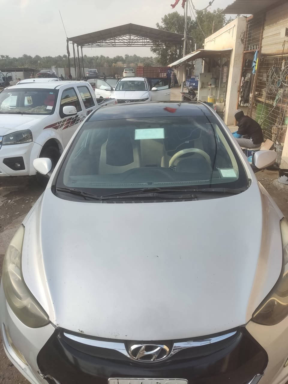 الانترا موديل 14
مكينه 1800 خليجي ضربته اماميه جاملغ الايمن ماعابره. مبدل بيه جاملغ والبنيد كير ومحرك خير من الله  تخم تاير ويل كب والاسبير نظيف رقم مثنى راعيه موجود مداور بأي وقت.  سنوية 2026
السعر 100 وبيه مجال.
*********** واتساب
