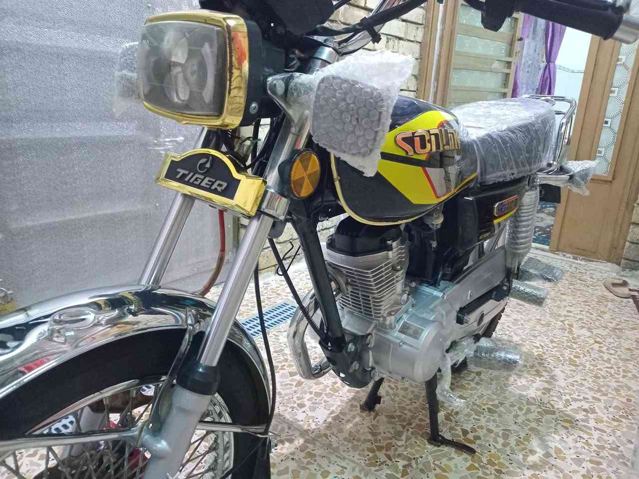 سونيك ٤كير دراجه كفاله عامه موديل ٢٠٢٤ طالعه من الوكيل قبل ٤ اشهر يعني بعده جديده  مكاني بغداد مدينه الصدر *********** متواجد خاص
