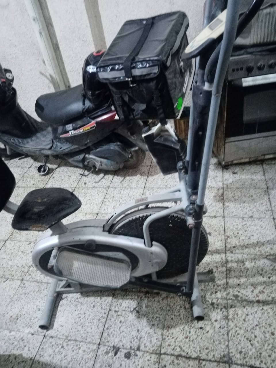 لبيع جهاز رياضي ٨٠ الف مكان شهدا بياع ***********
